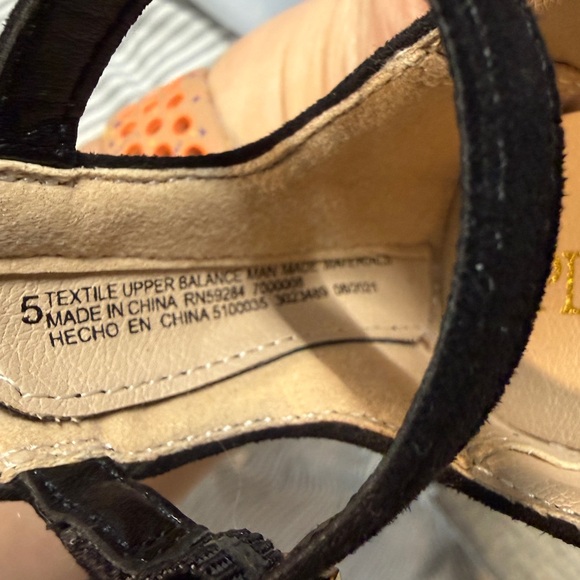 The Children's Place Toddler Girls Buckle Wrap Ballet Flats-Toddler Size 5 - Picture 5 of 8